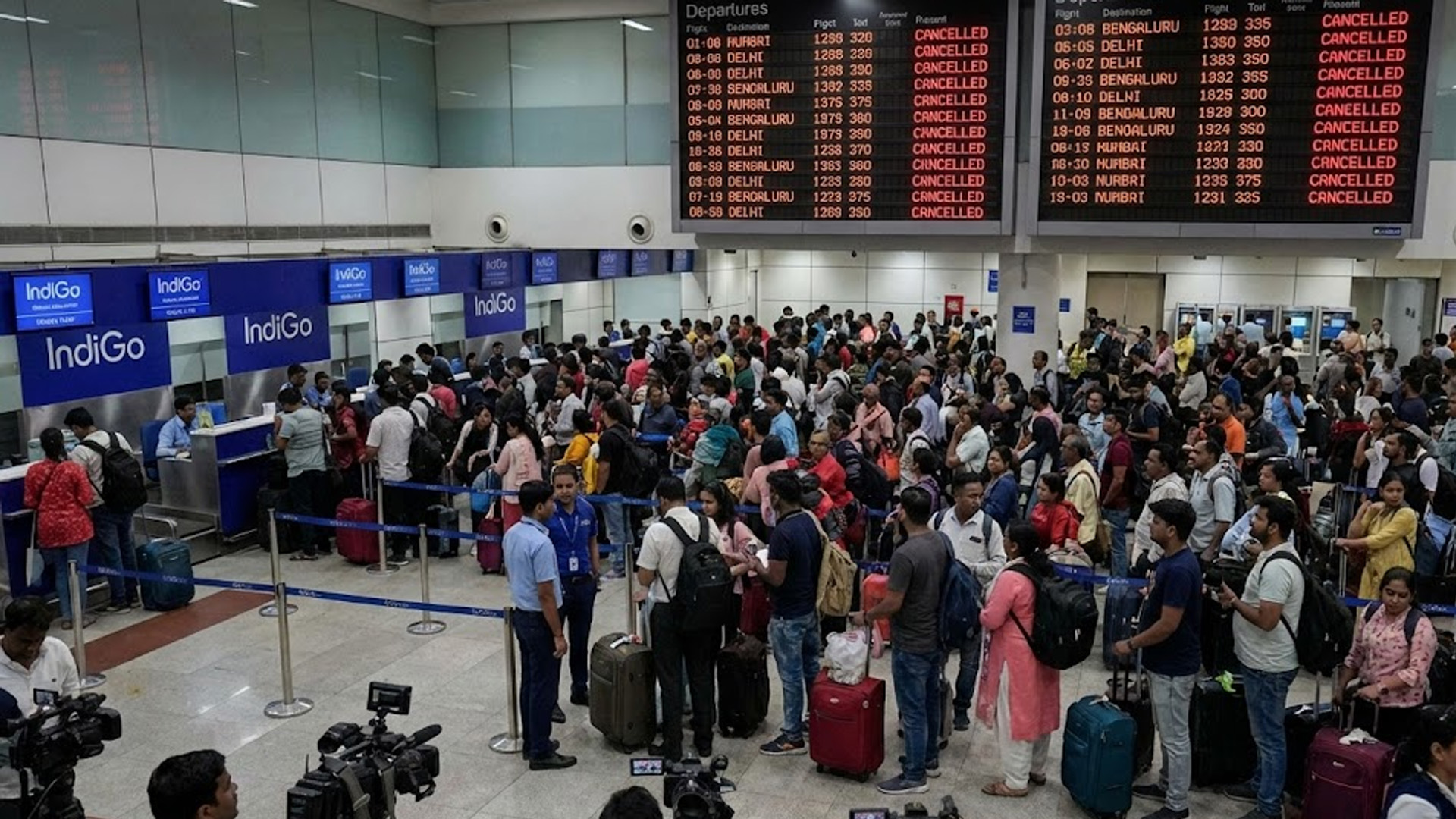 Petitions filed before the Supreme Court and Delhi High Court seek accountability from IndiGo after mass flight cancellations leave thousands stranded.